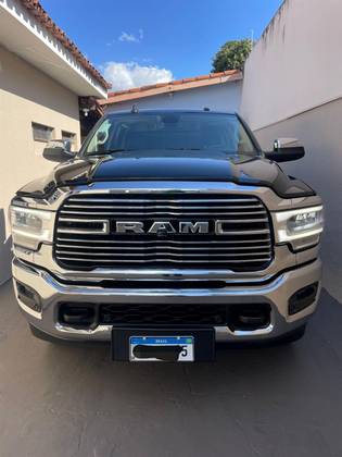 RAM 3500 6.7 I6 TURBO DIESEL LARAMIE CD 4X4 AUTOMÁTICO RAM 3500 6.7 I6 TURBO DIESEL LARAMIE CD 4X4 AUTOMÁTICO